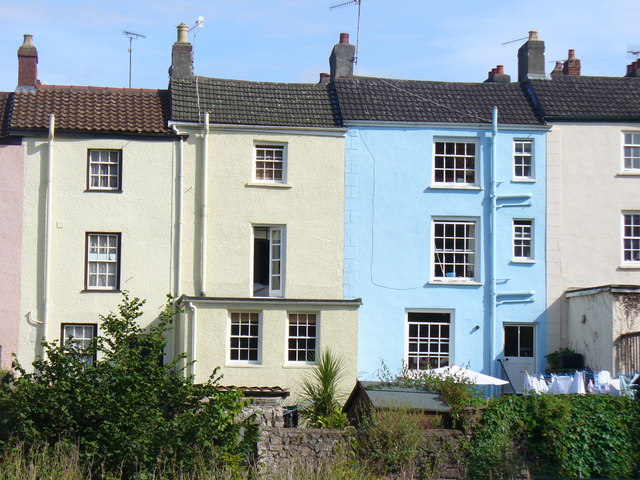 File:Rear facades of houses on Bridge Street, Chepstow, Wales.jpg