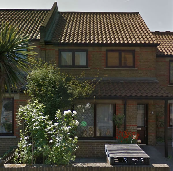 Frontal view of a property in London successfully bought by Housebuyers4u